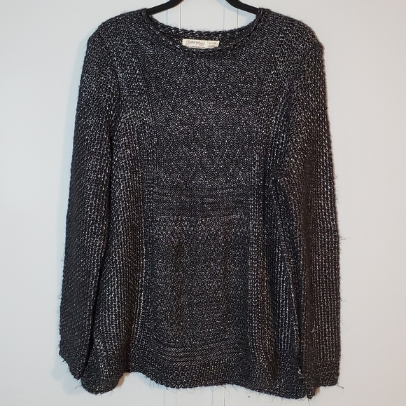 Sweaters - SALE 3/$10, 5/$15 Black Silver Oversized Sweater